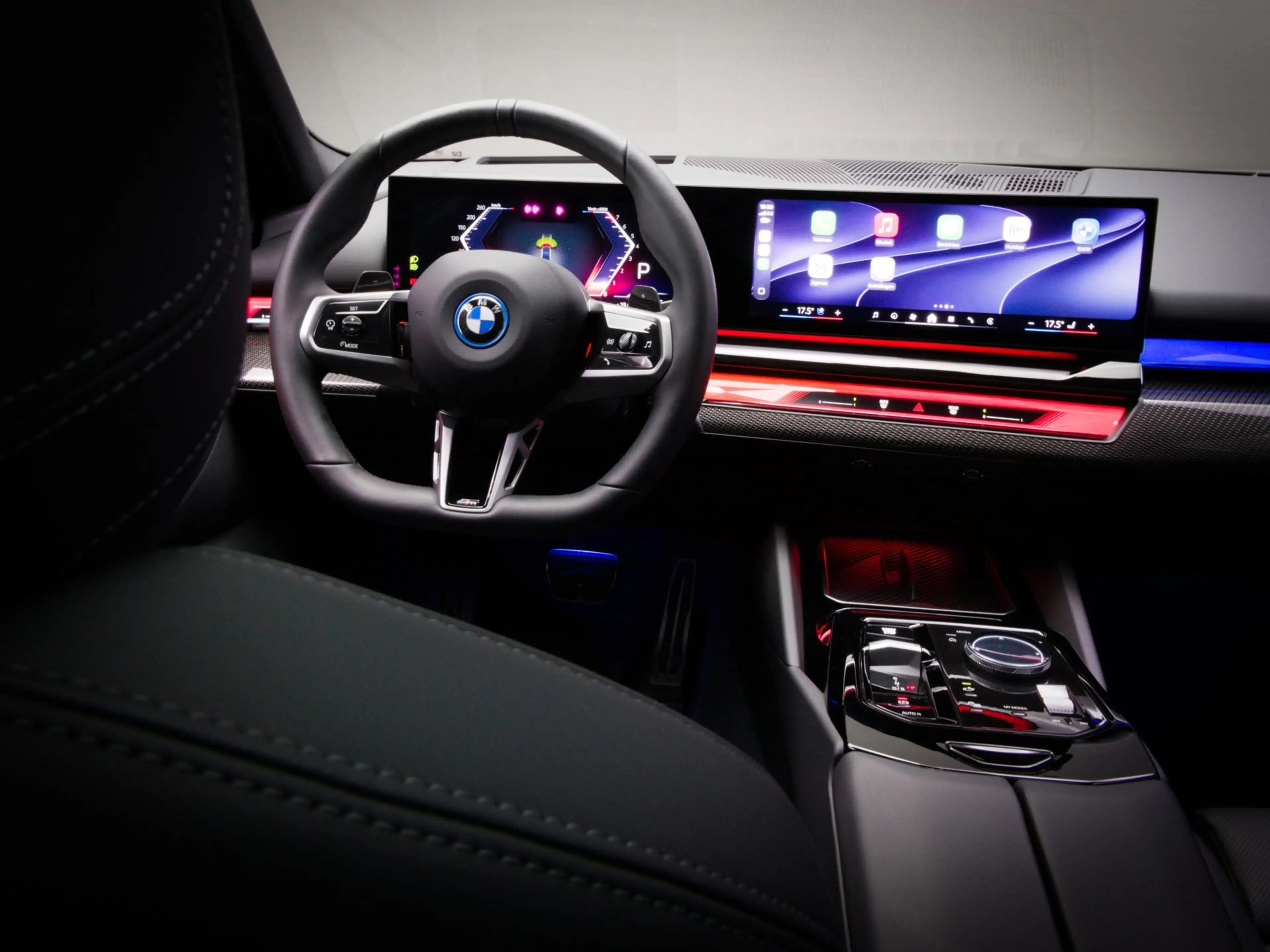 BMW 550 5 Serie Touring 550e xDrive M-Sport (MAXTON, 4-WIE — photo 26