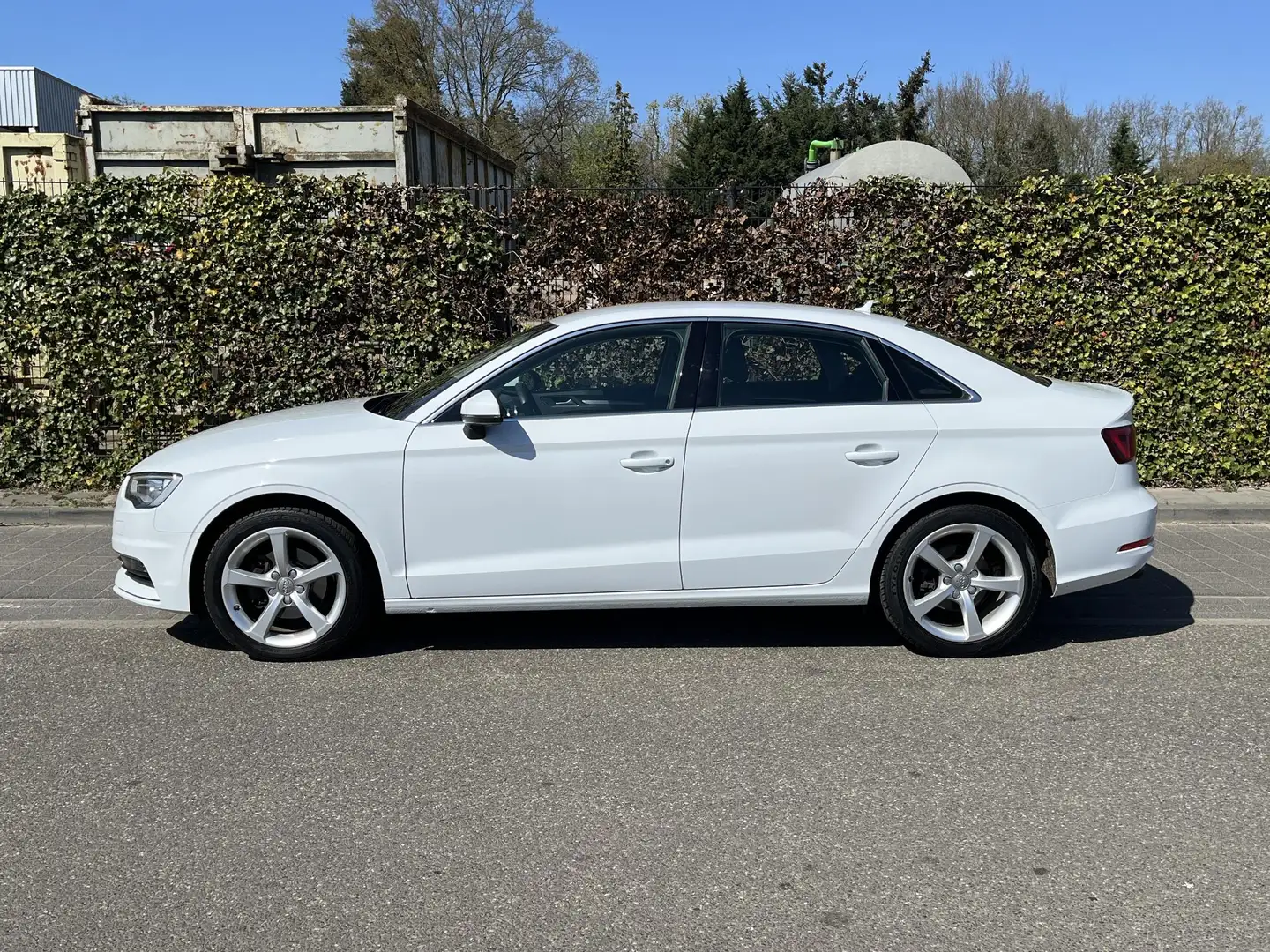 Audi A3 Limousine 1.4 TFSI * Navi * Led * Leder * Garantie Blanc - 2