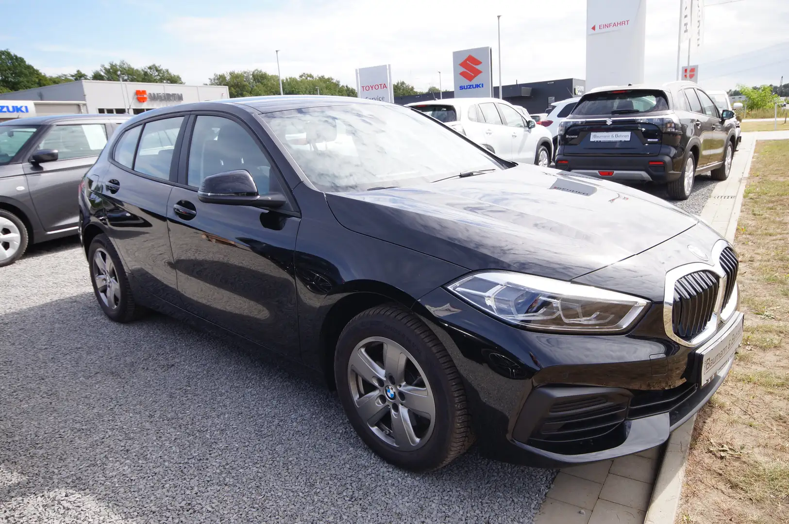 BMW 118 1er 118i Aut. Advantage Schwarz - 1