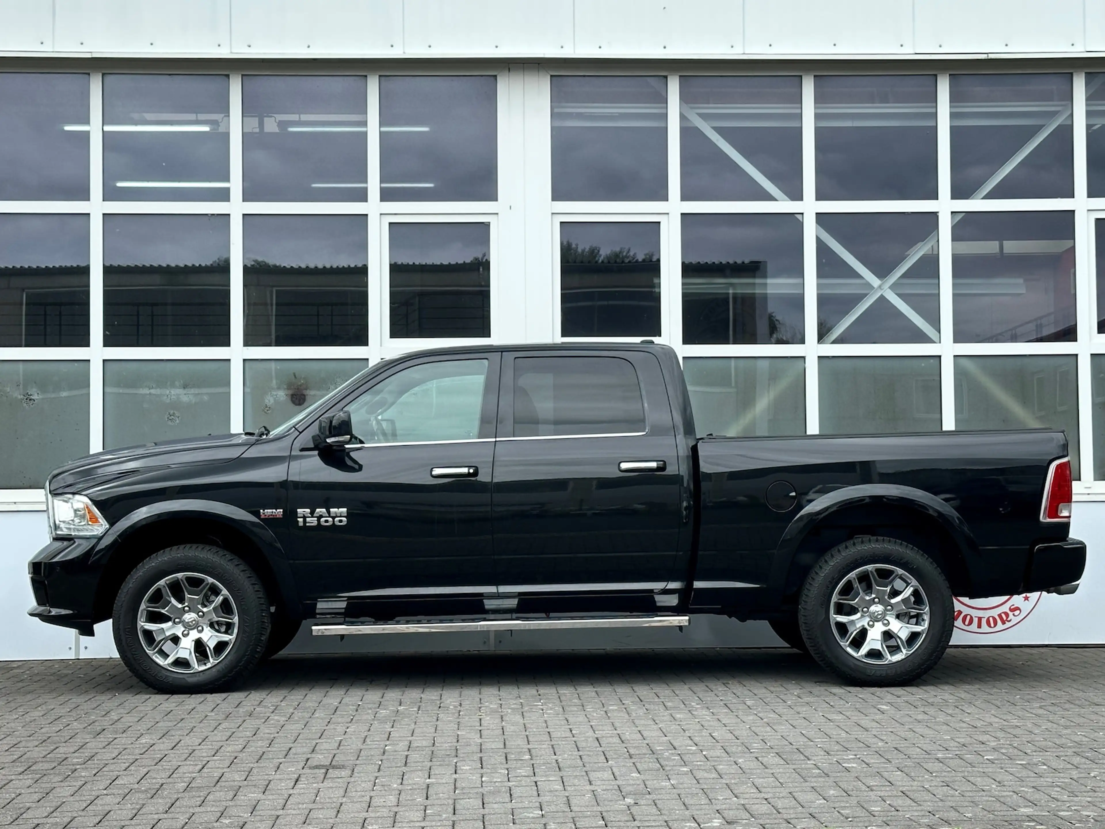 Dodge RAM 1500 Limited 5,7L 4x4 Longbed Luftfahrw. LPG — photo 5