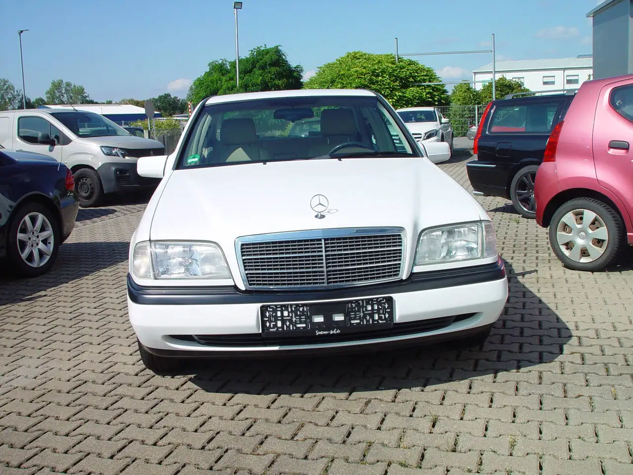 Mercedes-Benz C 180 C-Klasse Classic Automatik + Klimaanlage, foto 1