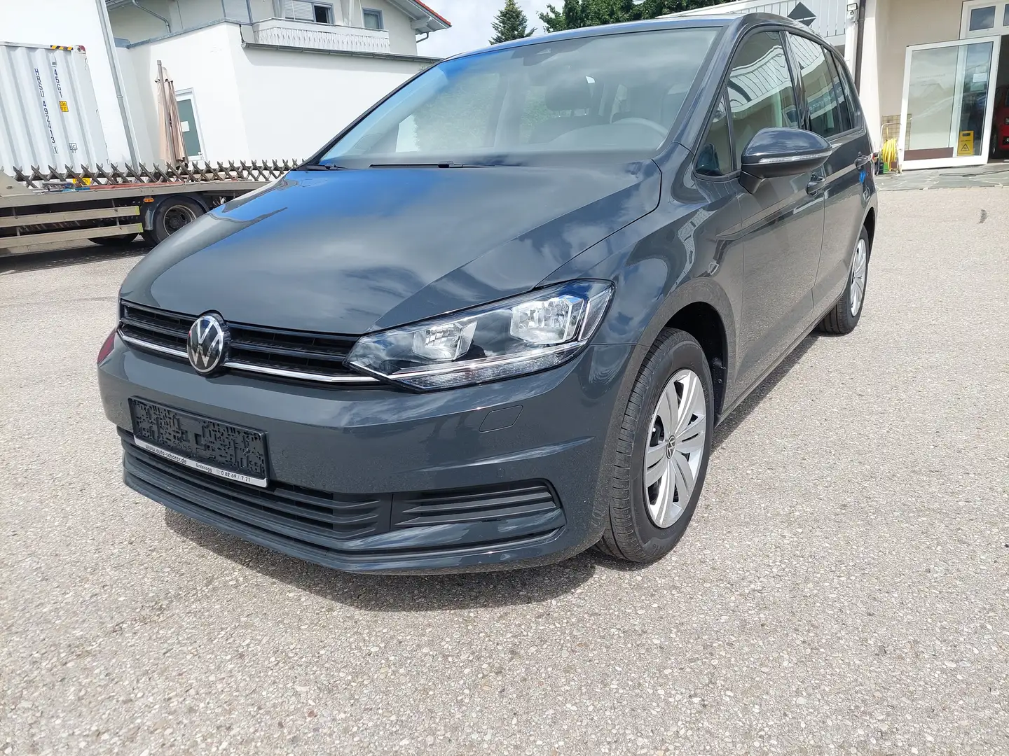 Volkswagen Touran 1.5 TSI ACT OPF Limited Navi Kamrera Ladeboden Gris - 2