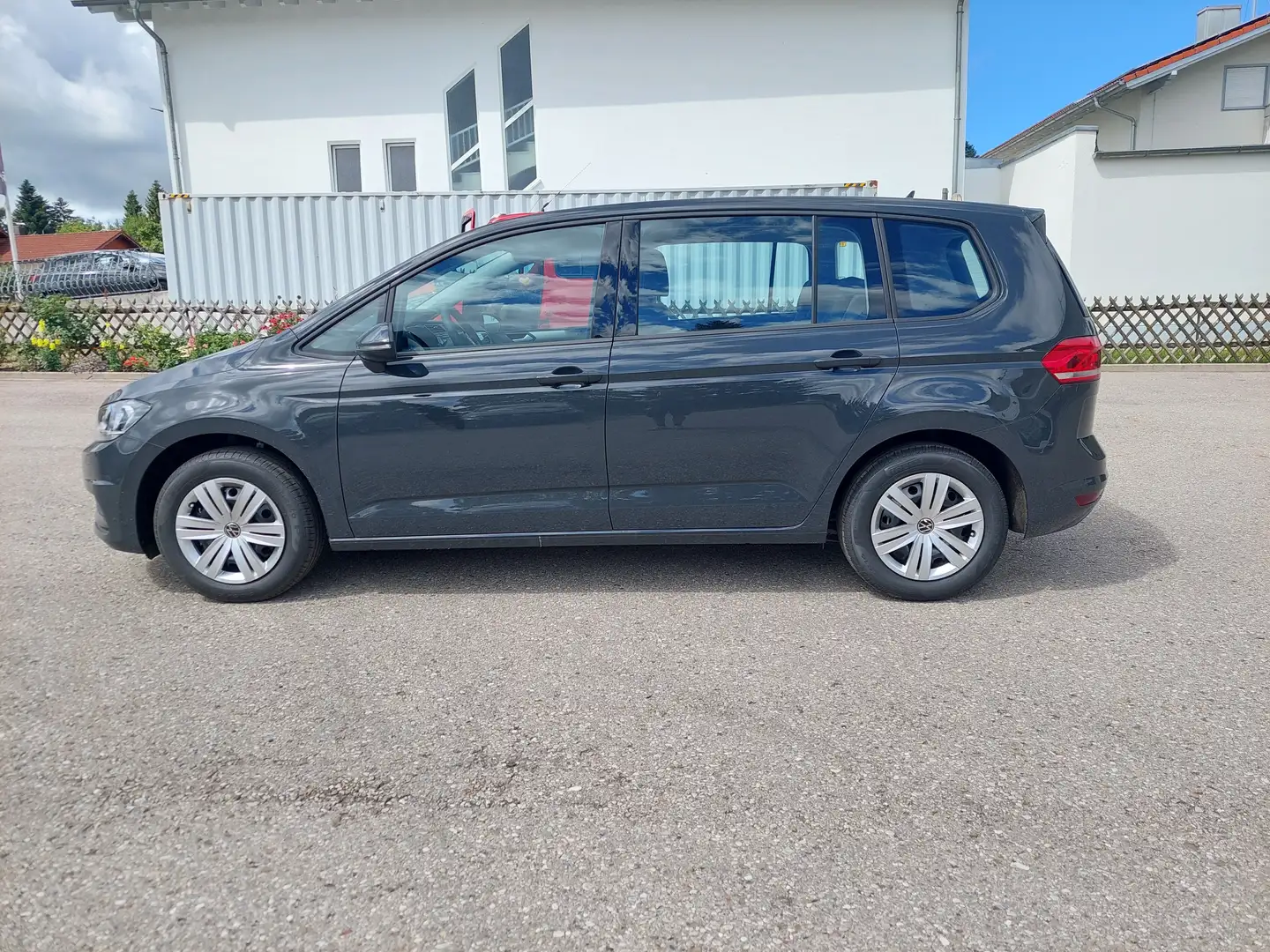 Volkswagen Touran 1.5 TSI ACT OPF Limited Navi Kamrera Ladeboden Gris - 1