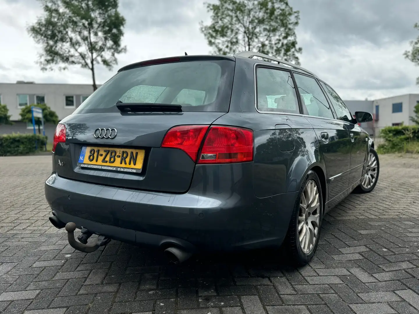 Audi A4 Avant 2.0 TDI- 2 x S-line - Gris - 2