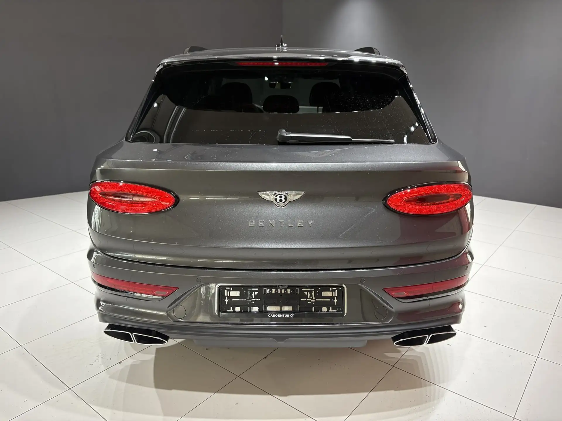 벤틀리 벤테이가 2021 건메탈 사진 8