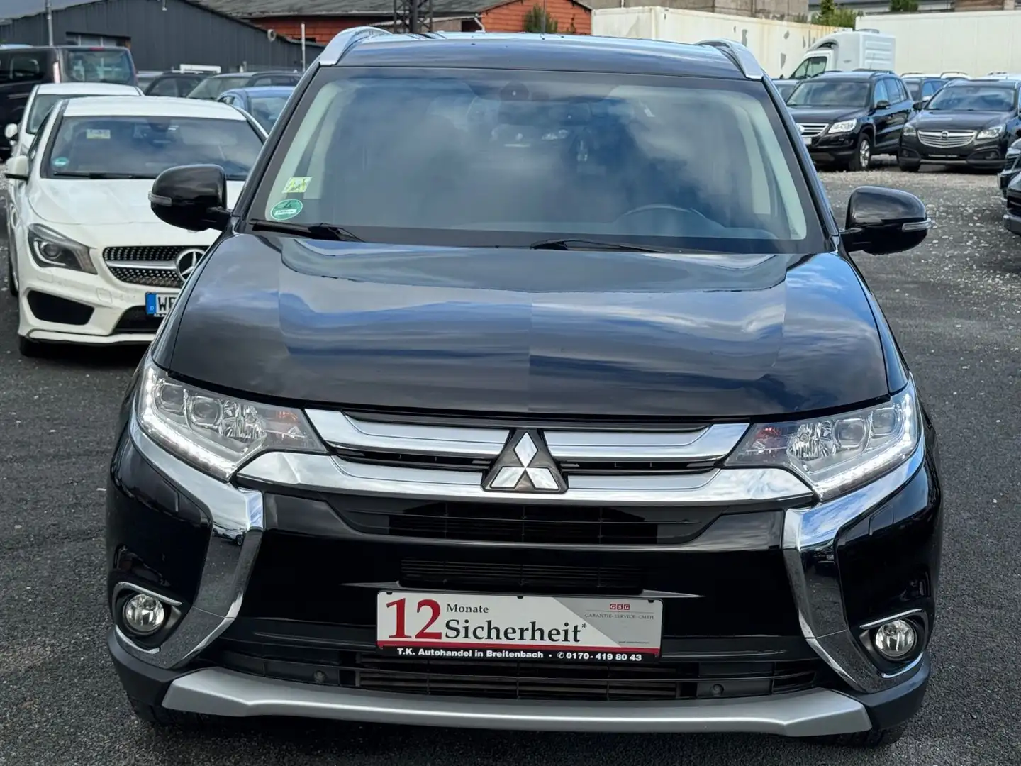 Mitsubishi Outlander SUV-Star+ 4WD/NAVI/EURO 6 Schwarz - 2