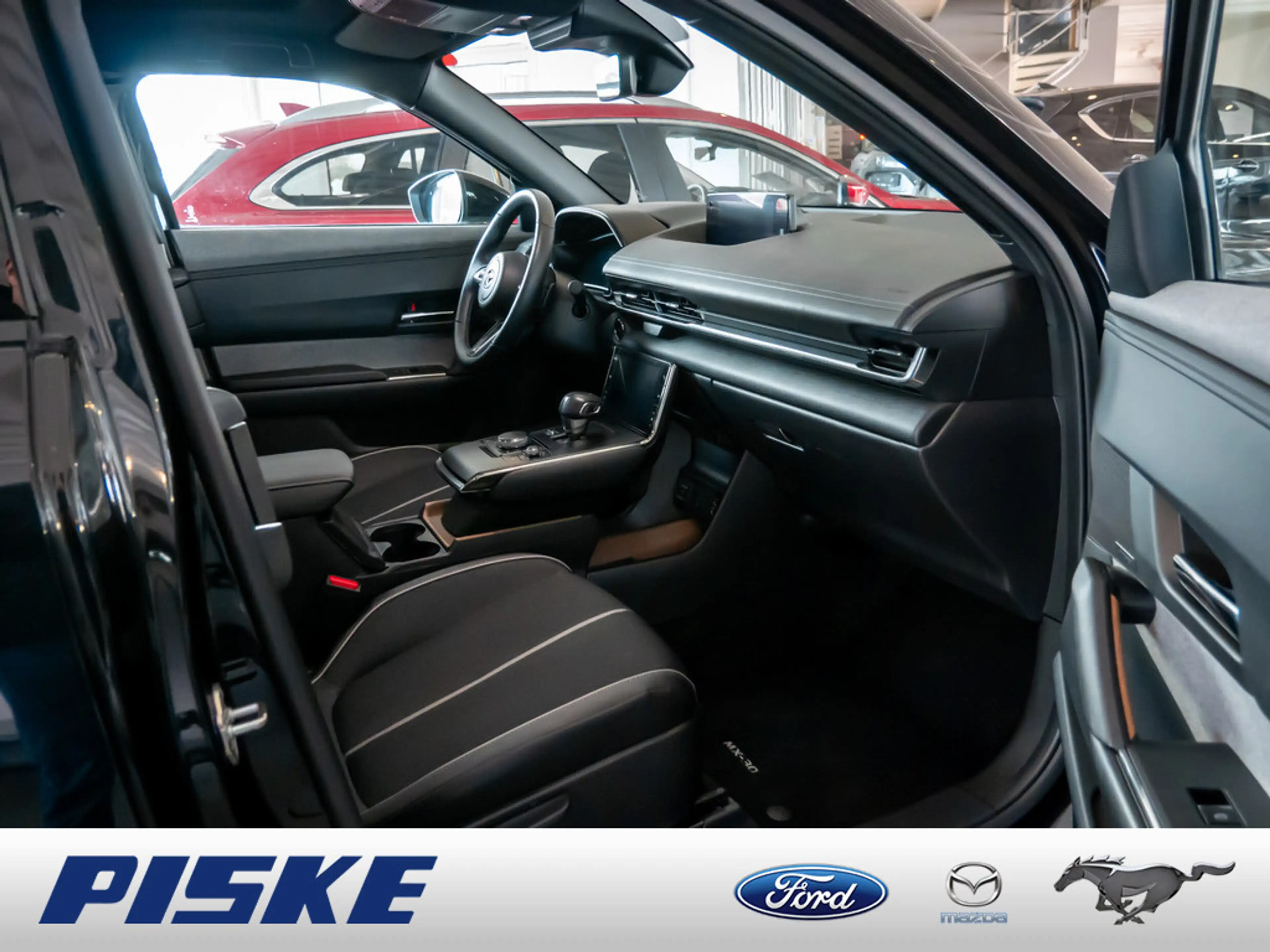 Mazda MX-30 R-EV Makoto SHZ BOSE NAVI ACC HUD LED — photo 2