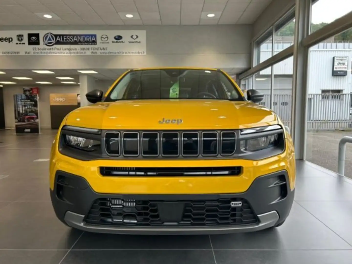 Jeep Avenger 1.2 Turbo T3 100 ch Longitude 5P Jaune - 2