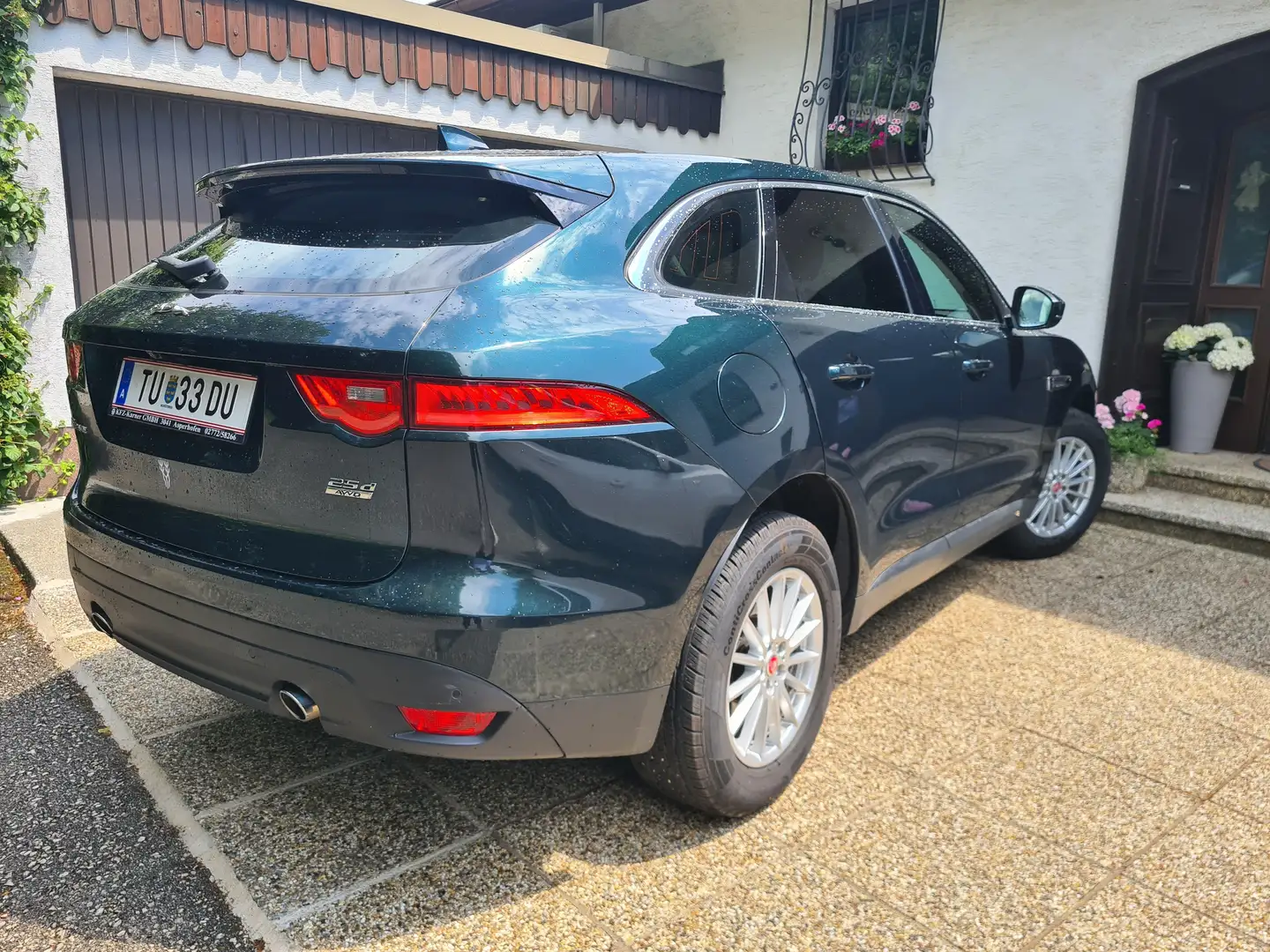 Jaguar F-Pace 25d Prestige AWD Aut. Grün - 2