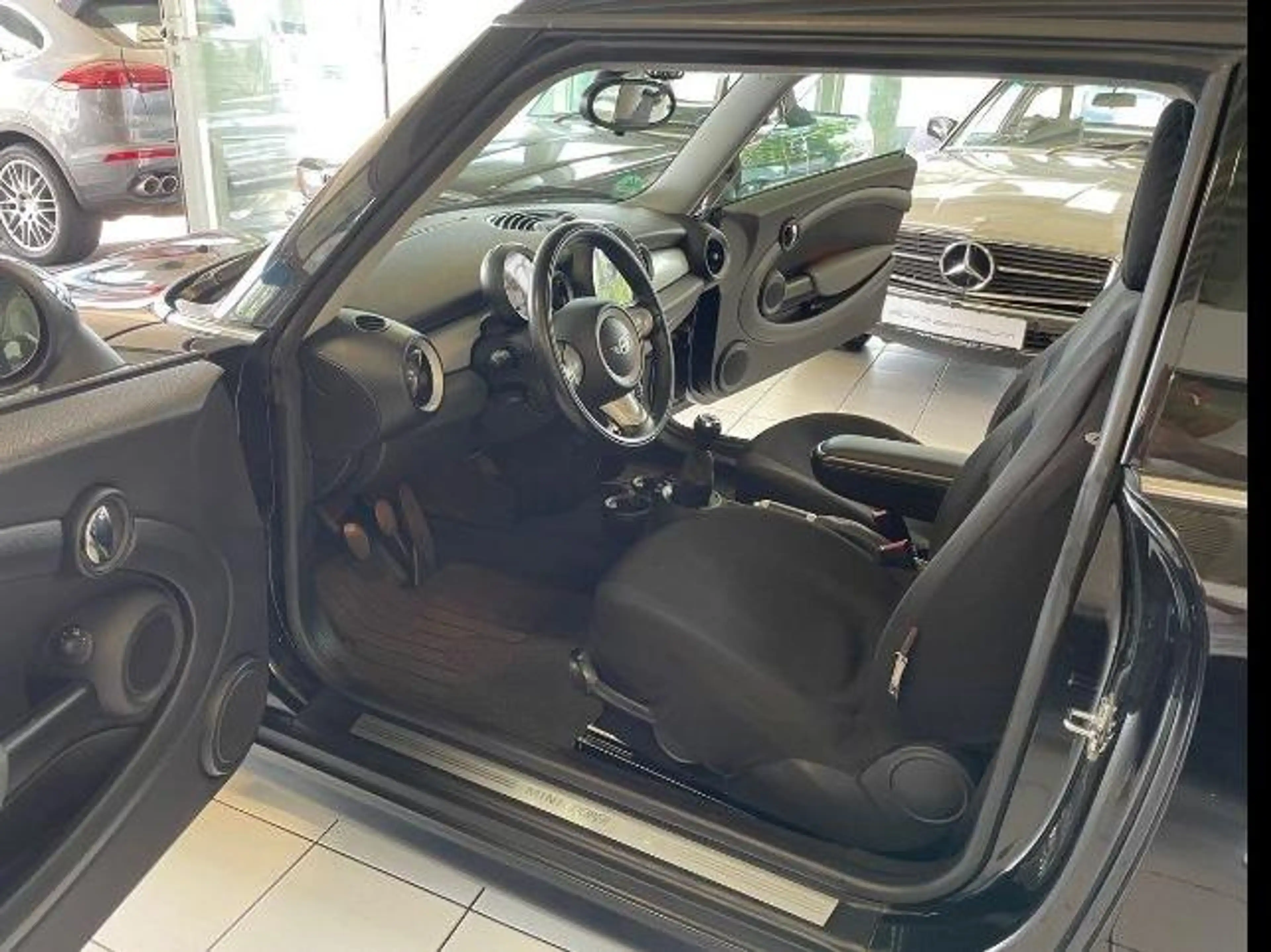 MINI Cooper Clubman Cooper — photo 6