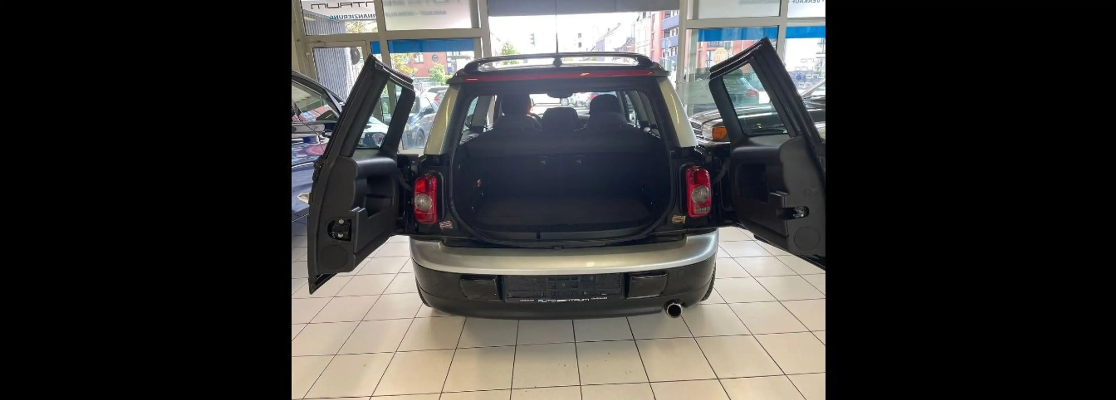 MINI Cooper Clubman Cooper — photo 9