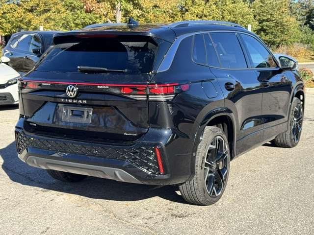 2026 Volkswagen Tiguan Black Edition, All Wheel Drive — photo 5