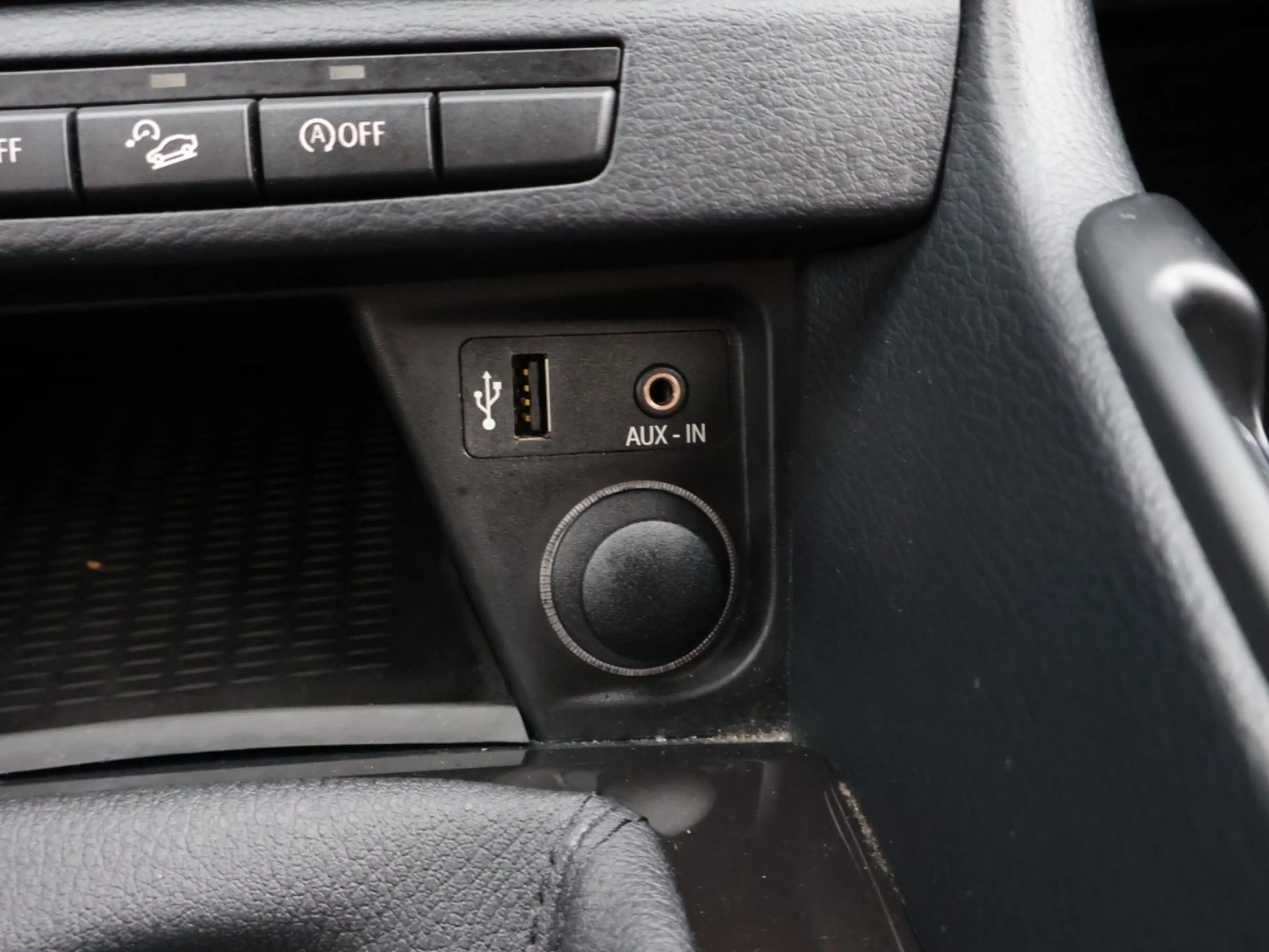 BMW X1 xDrive18d X-Line NAVI-PANO-AHK-PDC-XENON-TÜV — photo 14