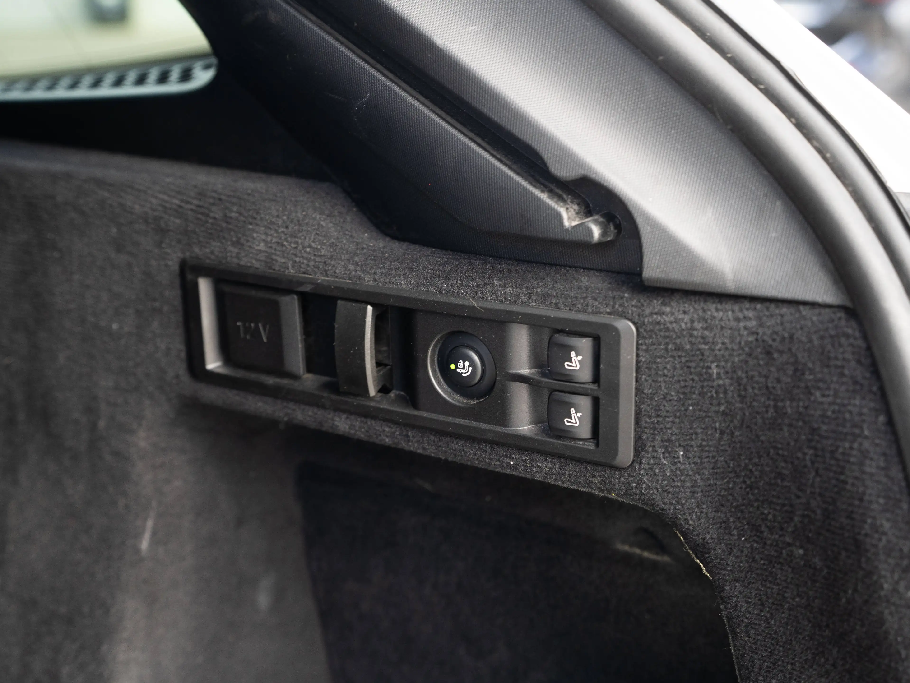 BMW 330 e l PHEV l Touring l M-Sport Pro l Pano l Memory l 360° — photo 15