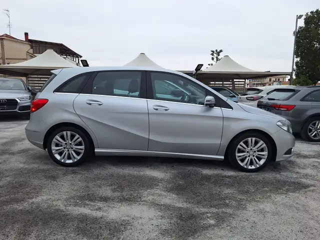 Mercedes-Benz B 180 B 180 CDI BlueEFFICIENCY Executive