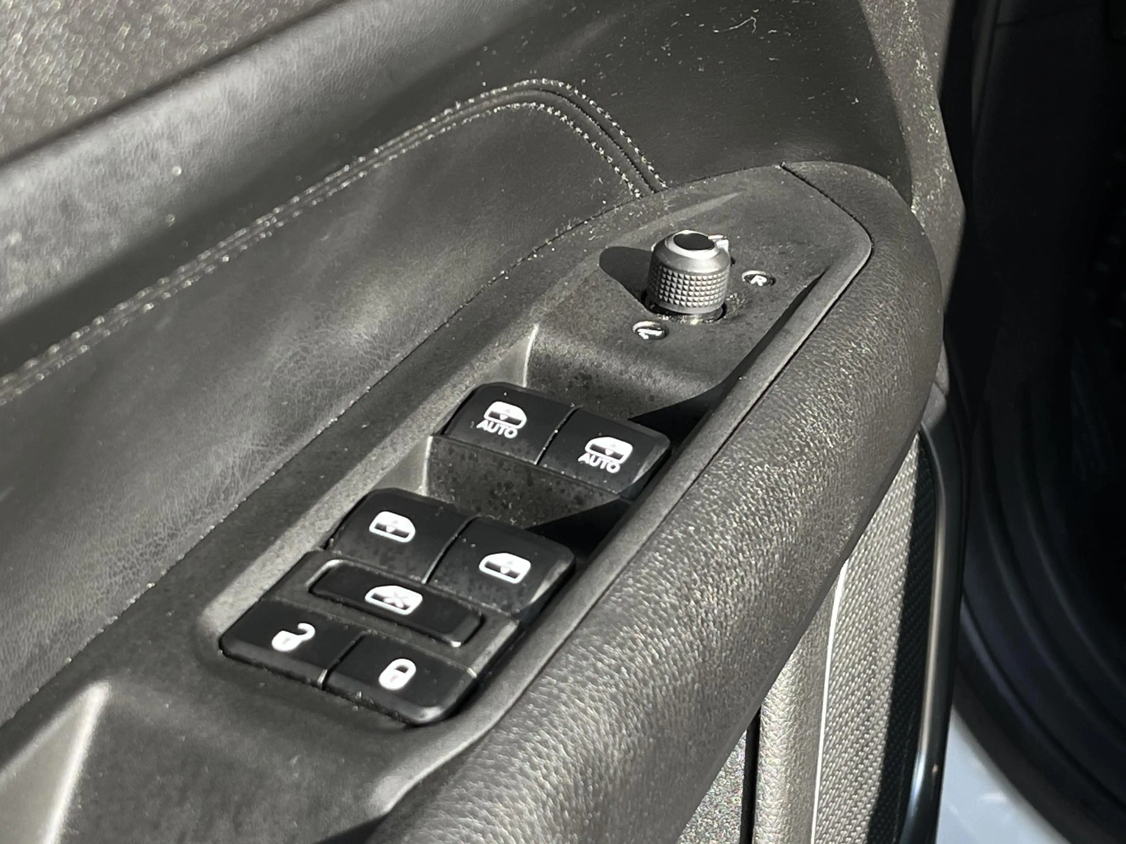 Jeep Compass S 4xe 240 4x4 Plug-In Hybride | Spraak bediening | — photo 5