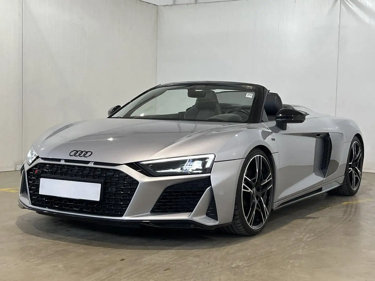 Audi R8 Spyder 5.2FSI quattro LASER CARBON LEDER B&O Silver - 1