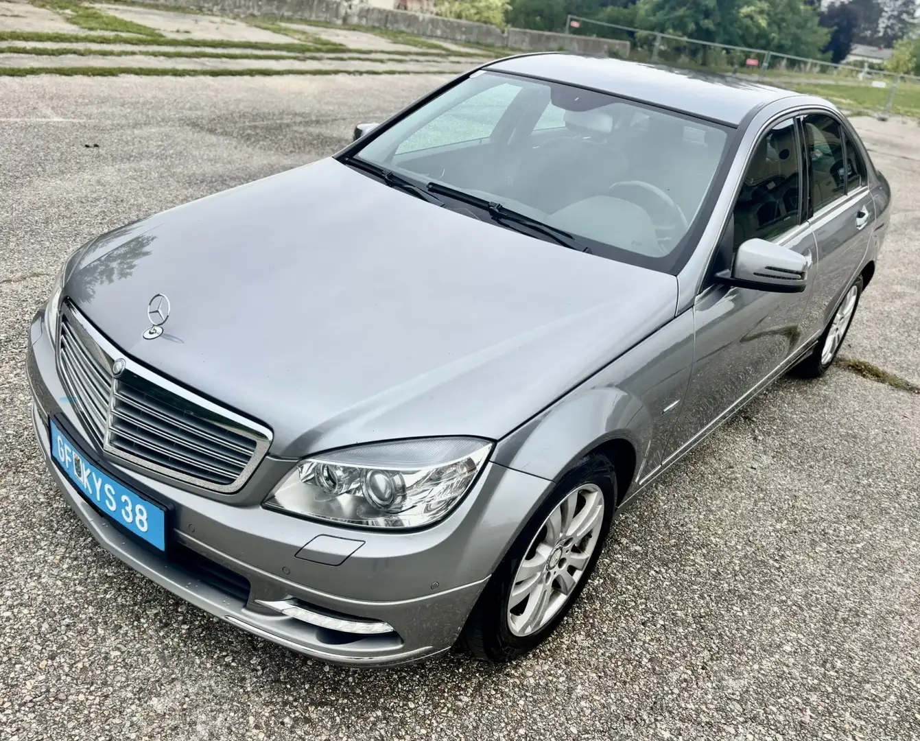 Mercedes-Benz C 250 C 250 BlueEfficiency *Pickerl neu* Grau - 2