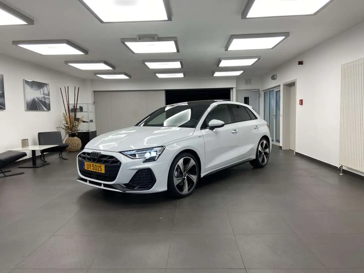 Audi A3 Sportback S line 35 TFSI 150ch S tronic Blanc - 1