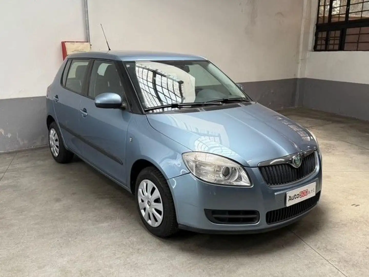 Skoda Fabia 1.2 12V 70CV 5p. Style Gris - 2