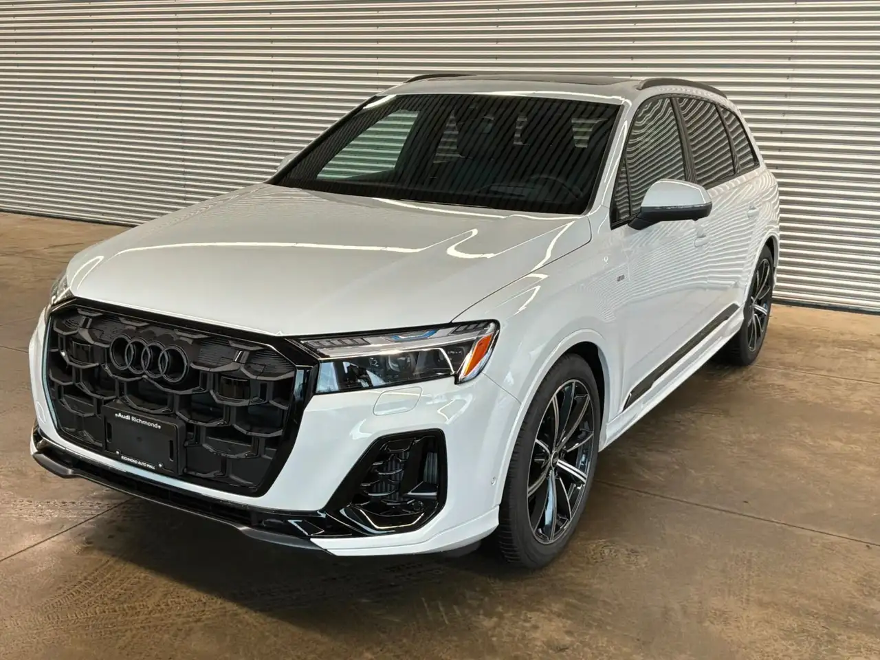 Audi Q7 снимка Audi Q7