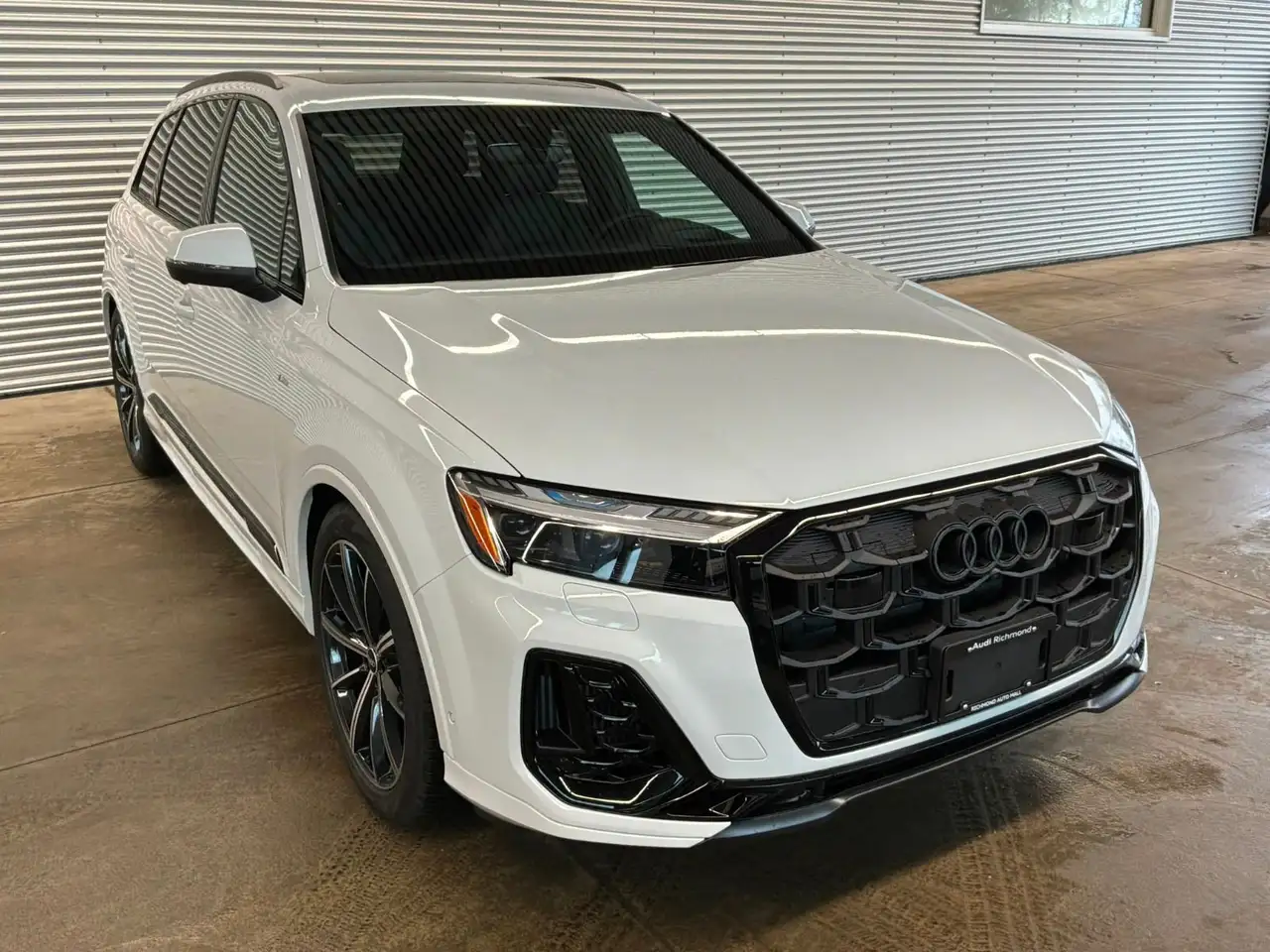 Audi Q7 снимка Audi Q7