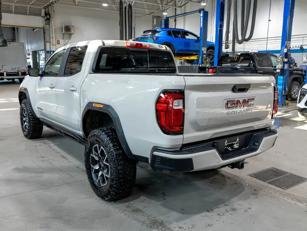 GMC Canyon снимка GMC Canyon