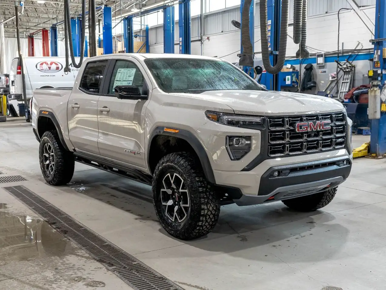 GMC Canyon снимка GMC Canyon