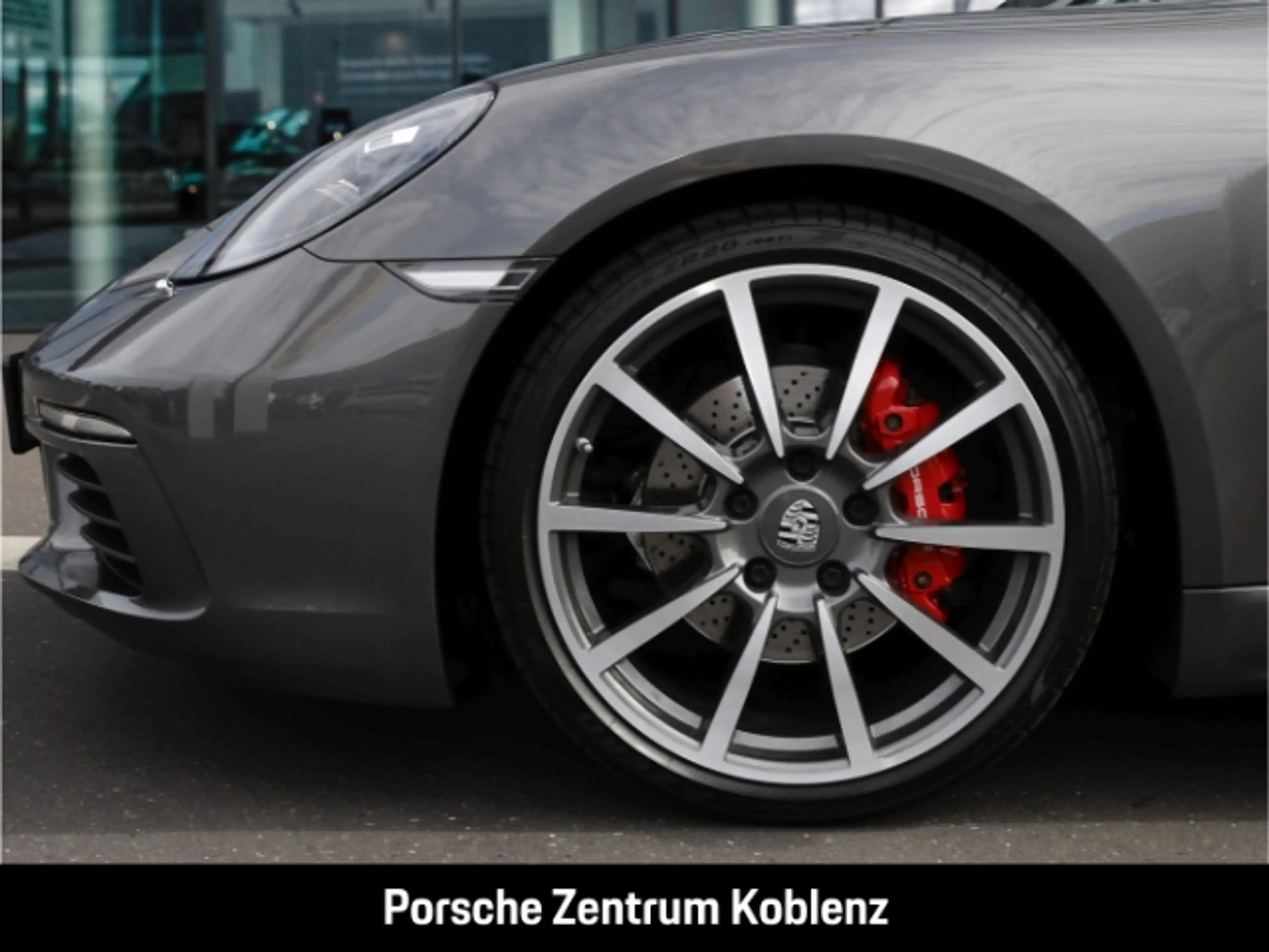 Porsche Boxster 718 S — photo 9