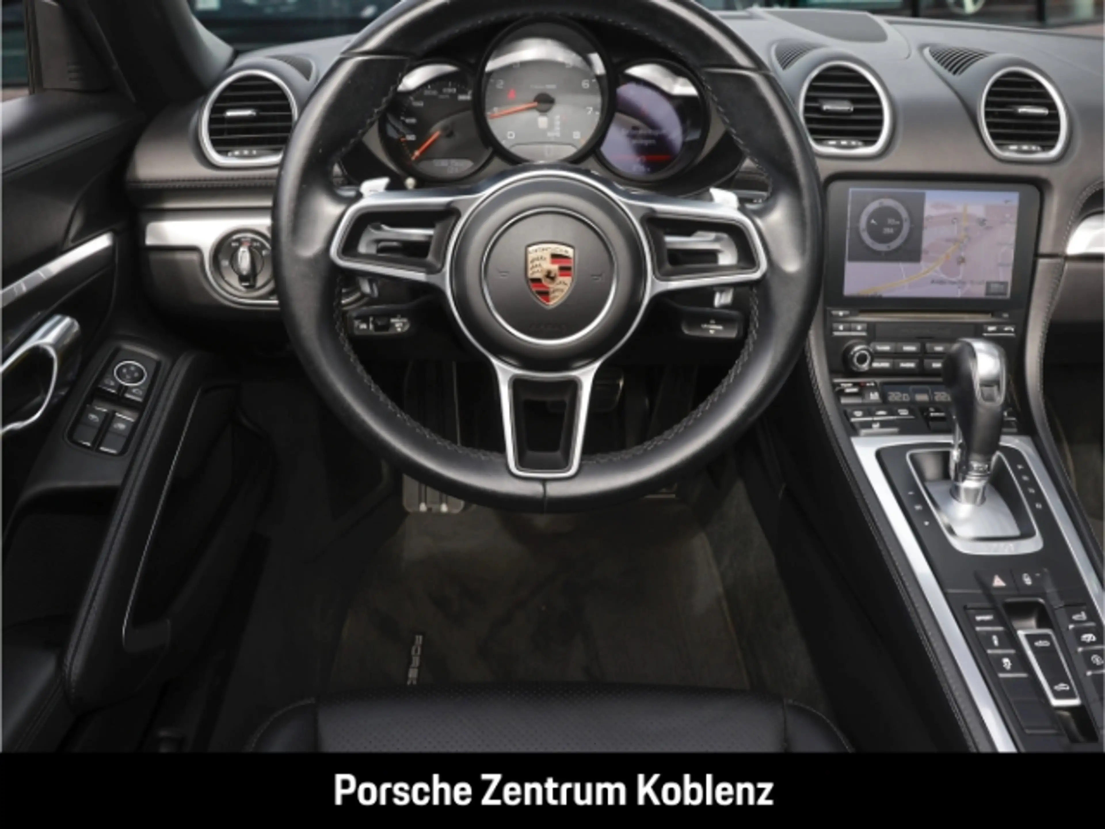 Porsche Boxster 718 S — photo 13