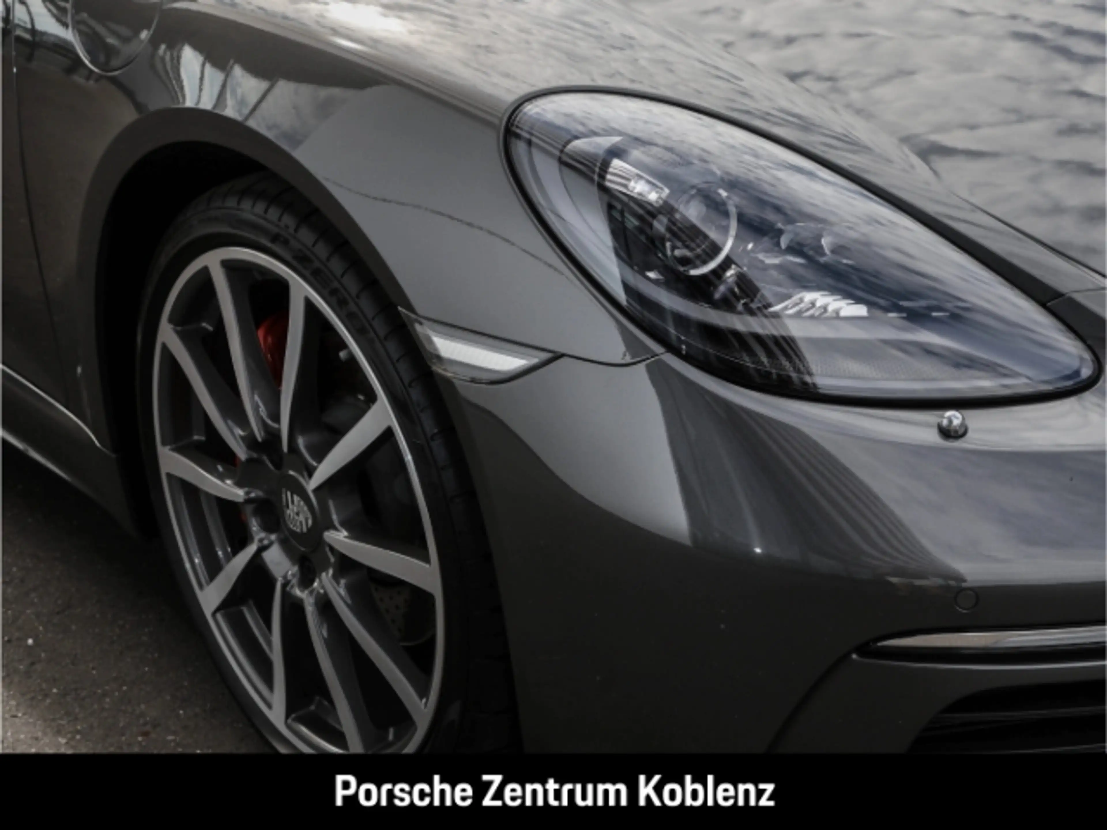 Porsche Boxster 718 S — photo 12