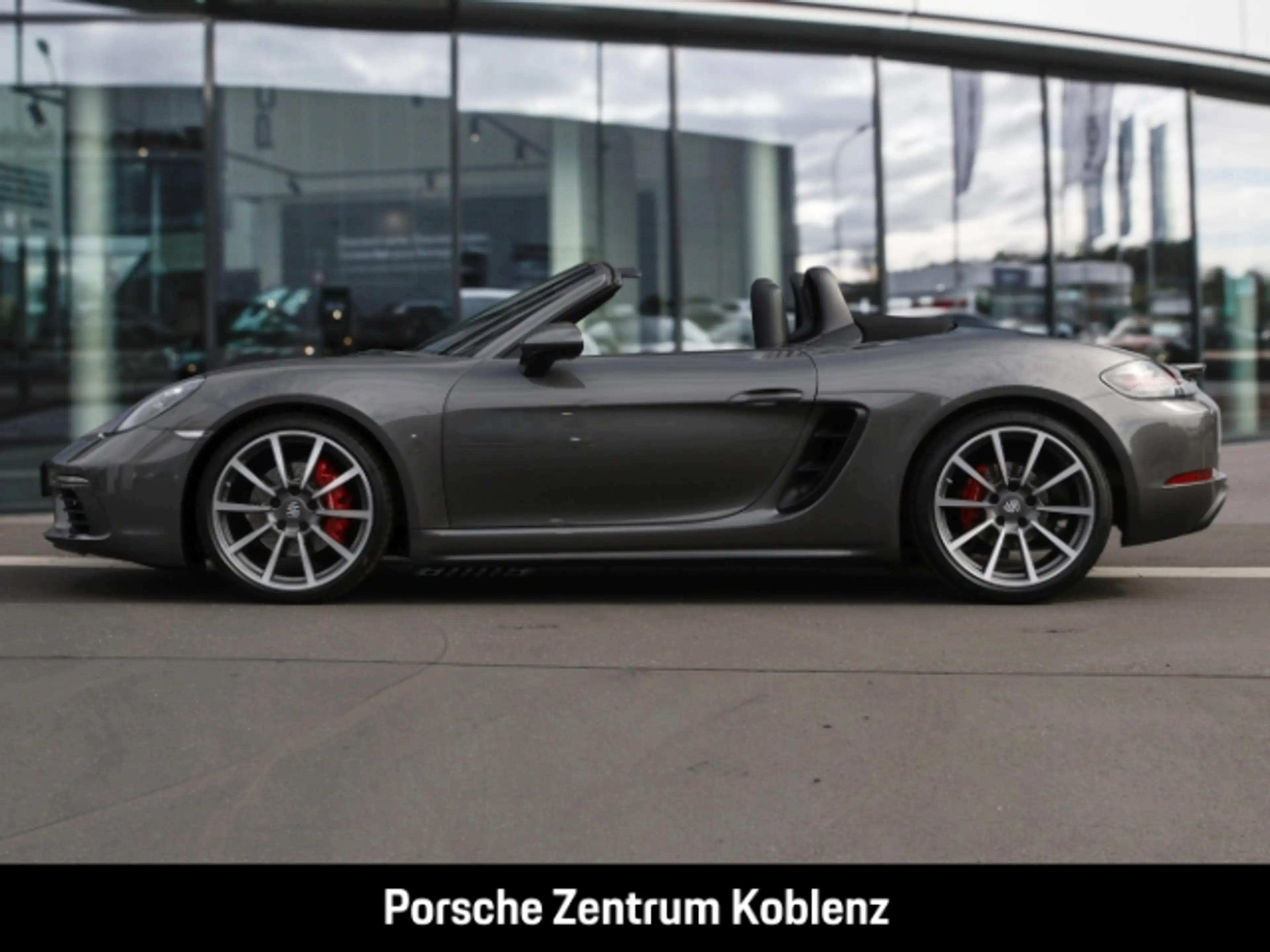 Porsche Boxster 718 S — photo 2