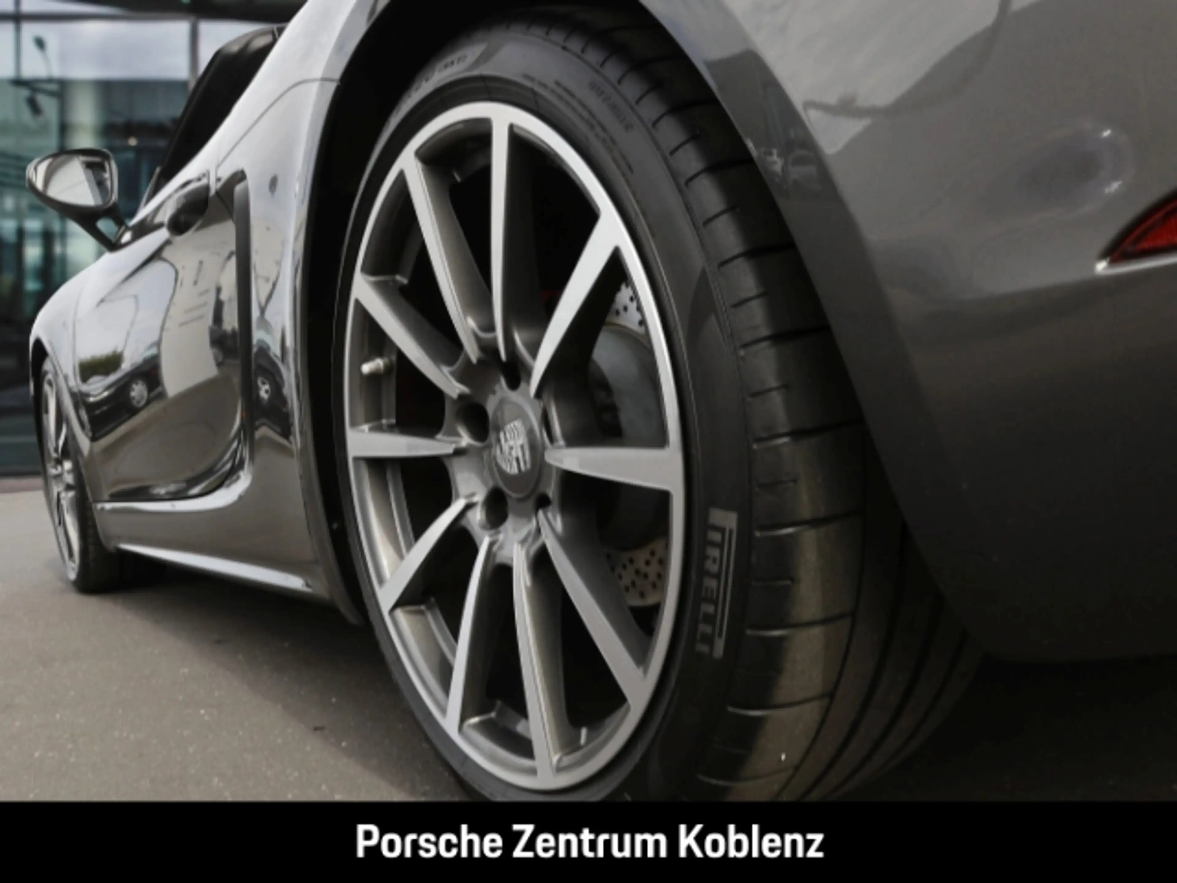 Porsche Boxster 718 S — photo 7