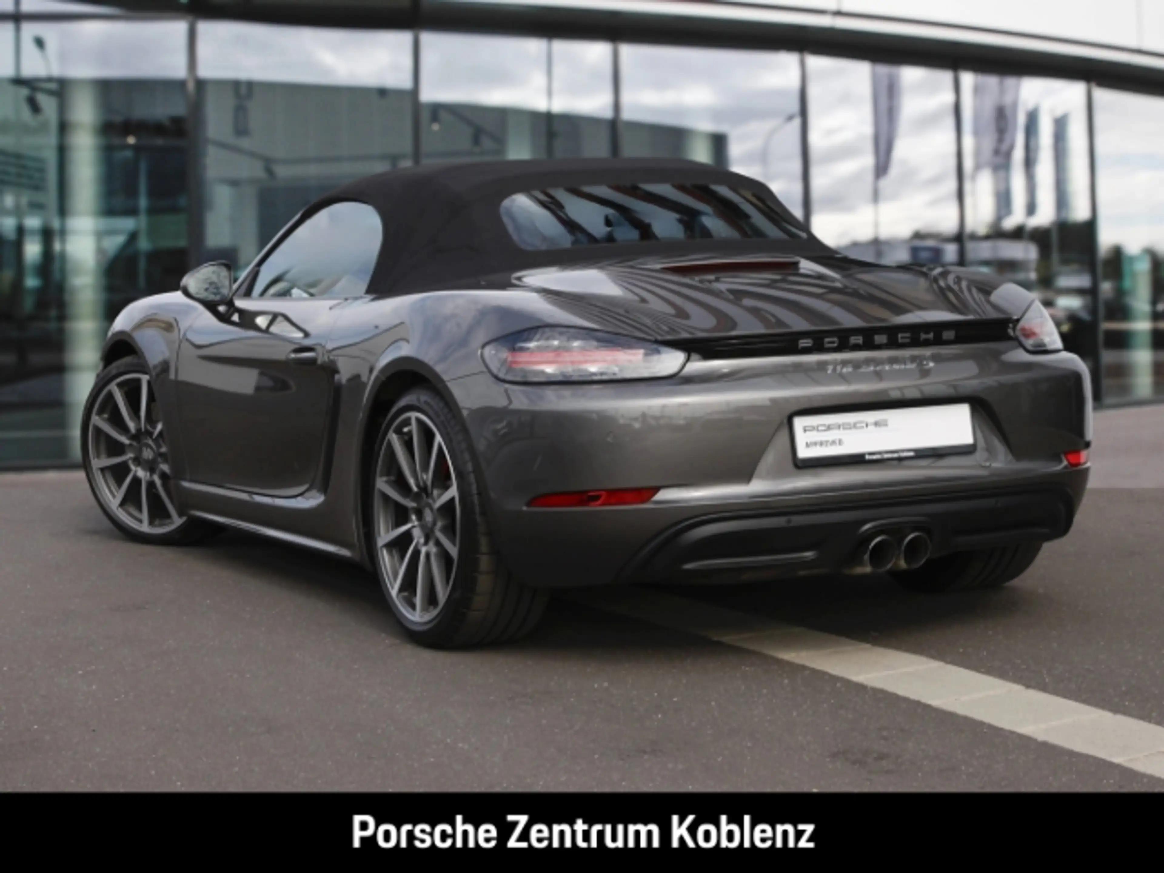 Porsche Boxster 718 S — photo 3