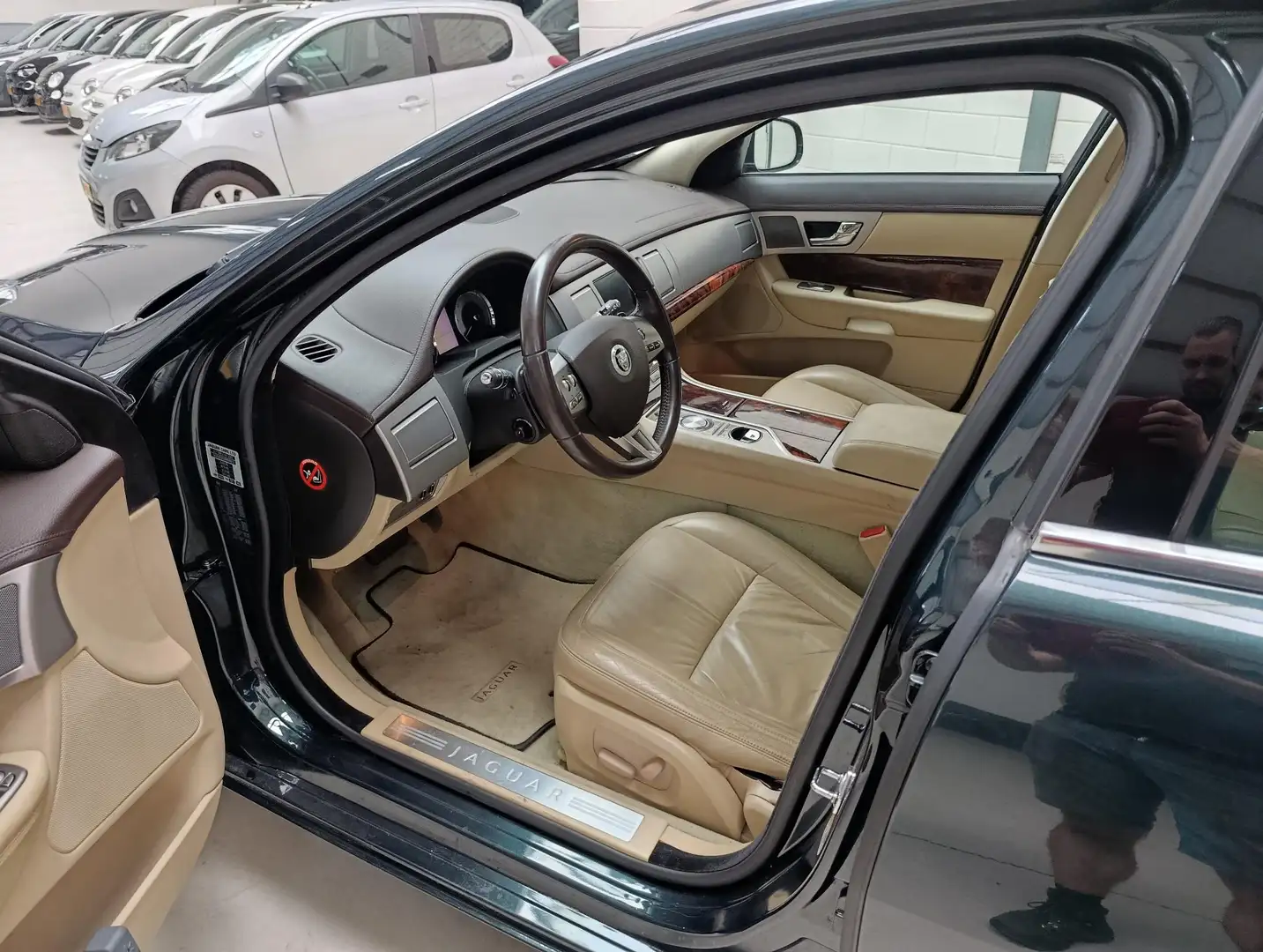 Jaguar XF 3.0D V6 Luxury Groen - 2