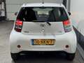 Toyota iQ 1.0 VVTi Aspiration Weiß - thumbnail 6