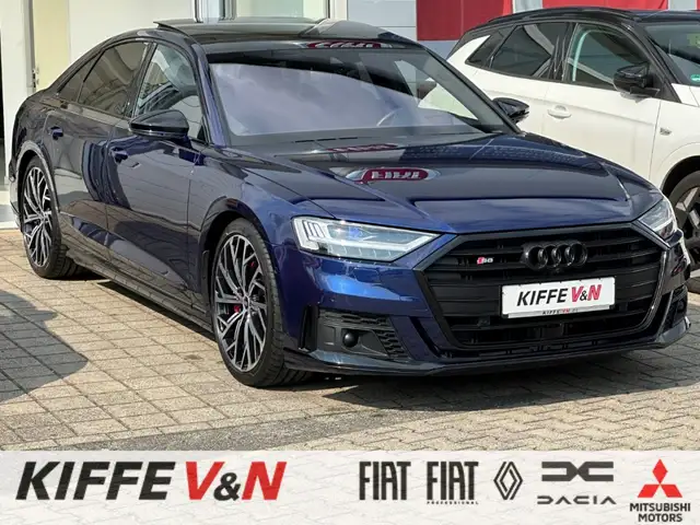 Audi S8 4.0TFSI QUAT PANO HUD LASER TV STDHZ 360° B&O