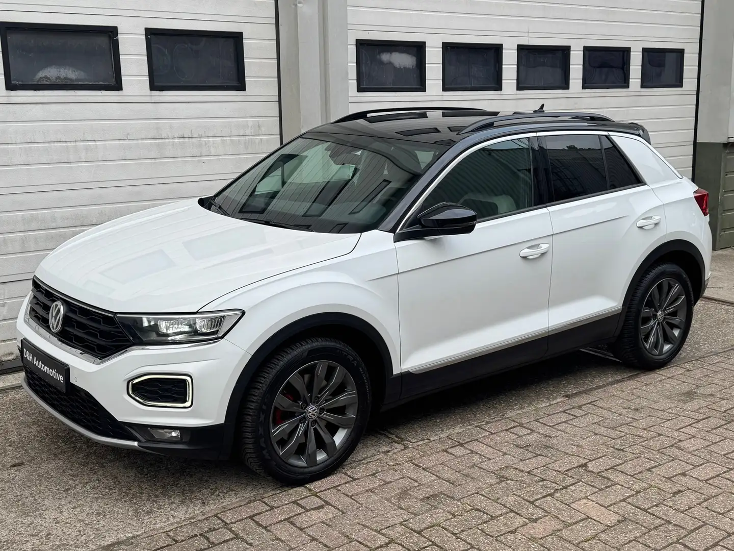 Volkswagen T-Roc 2.0 TSI 4Motion Sport acc/led/xenon/aut/camera/tre Wit - 2