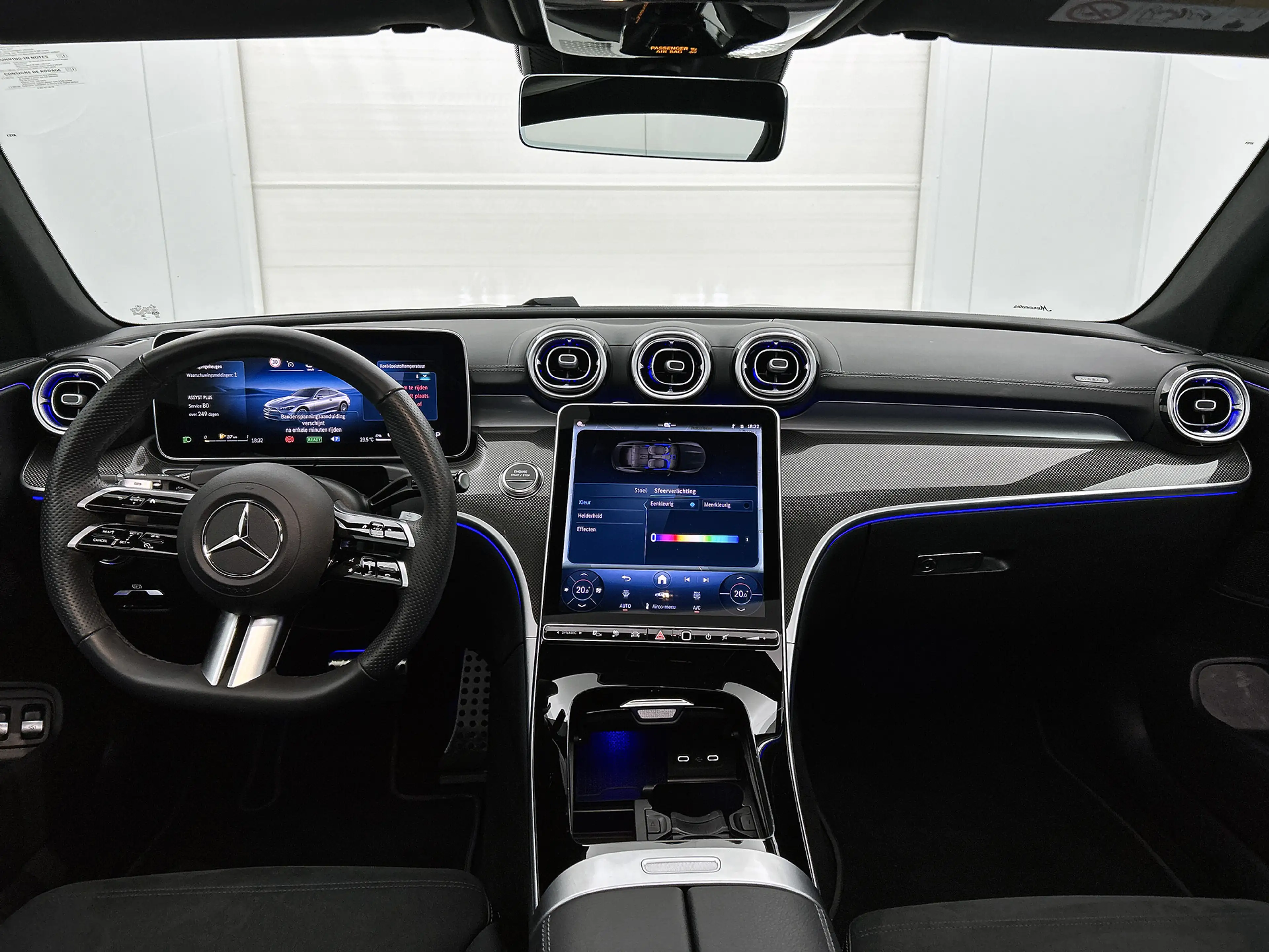 Mercedes-Benz CLE 300 Coupé e AMG Plug-In Hybride AMG Line | Panorama Sc — photo 5