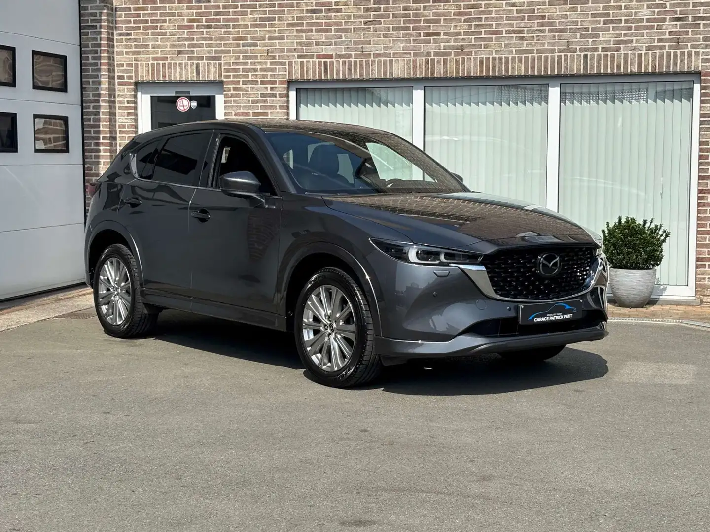 Mazda CX-5 2.0 SKY-G SKYCRUISE Takumi / Trekhaak / 32000km Grigio - 1
