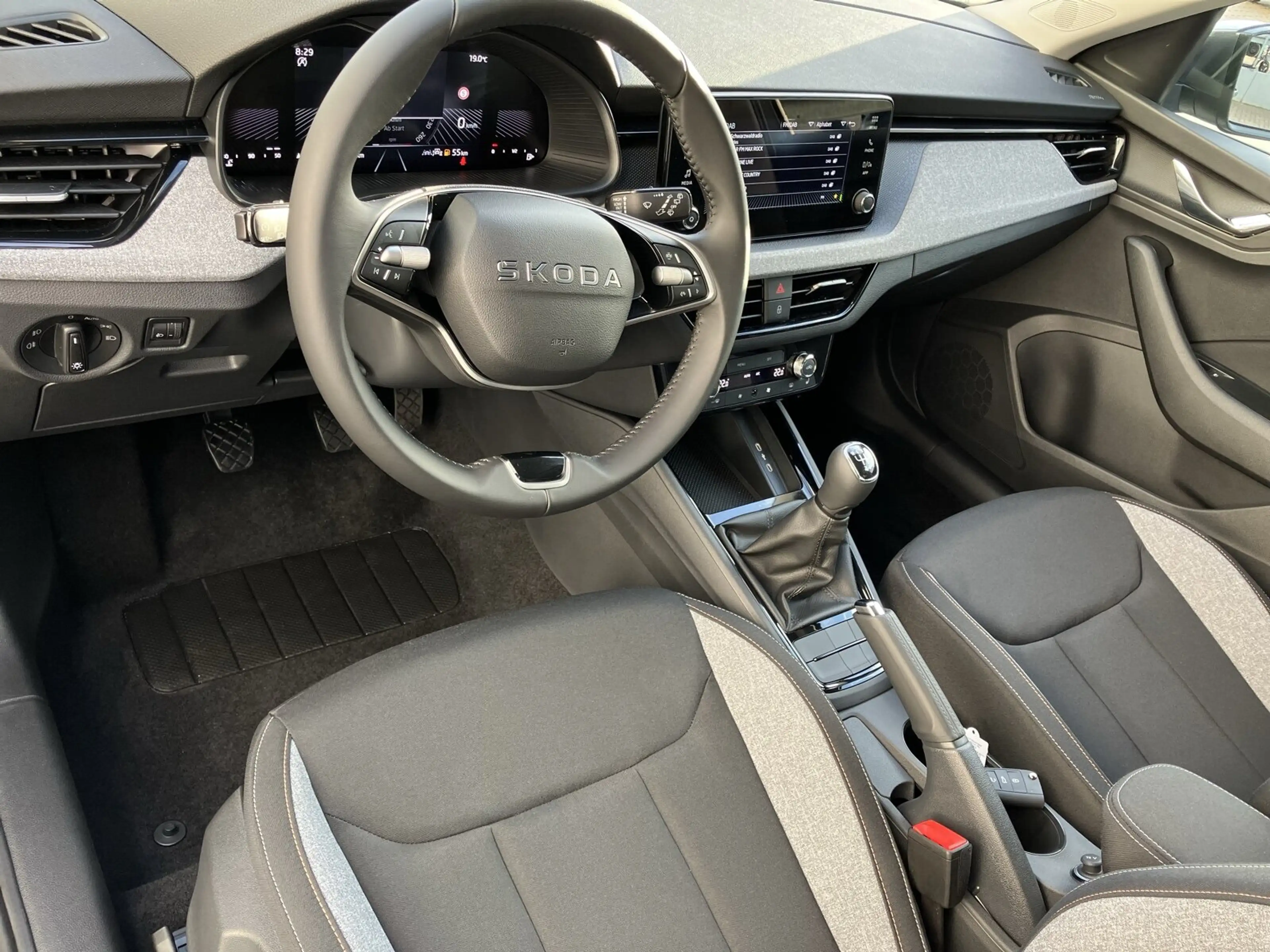 Skoda Kamiq Kamiq 1.0 TSI Selection LED,Kamera,Sitzhzg. BC/NSW — photo 7