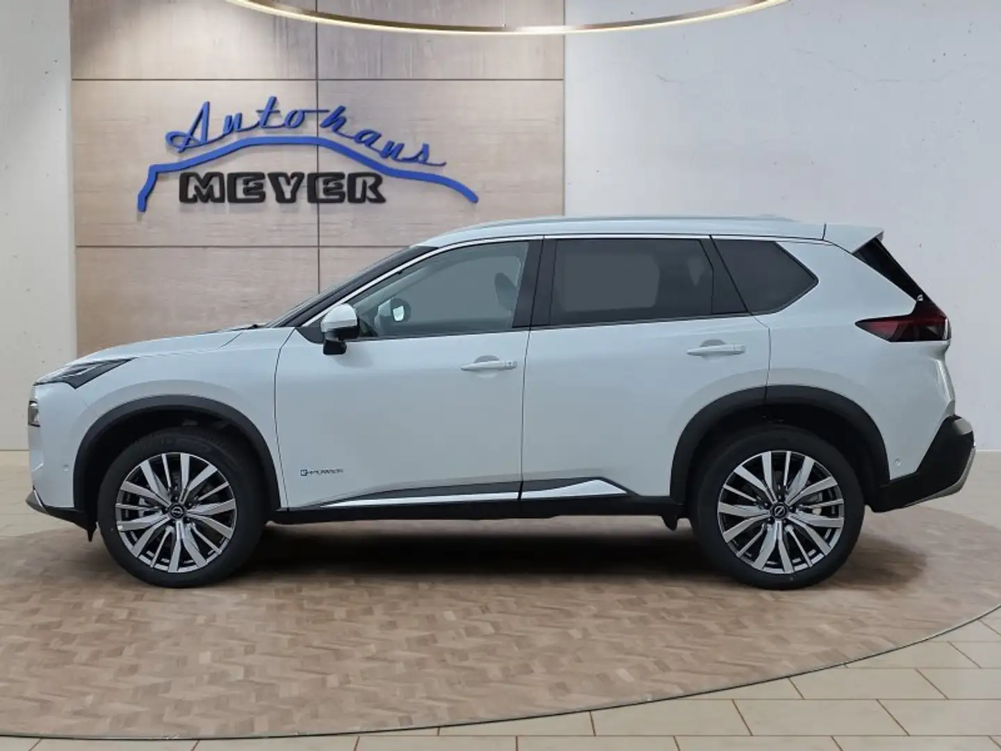 Nissan X-Trail Tekna+ 1.5 e-4ORCE UPE=60000 Euro      ** Blanco - 2