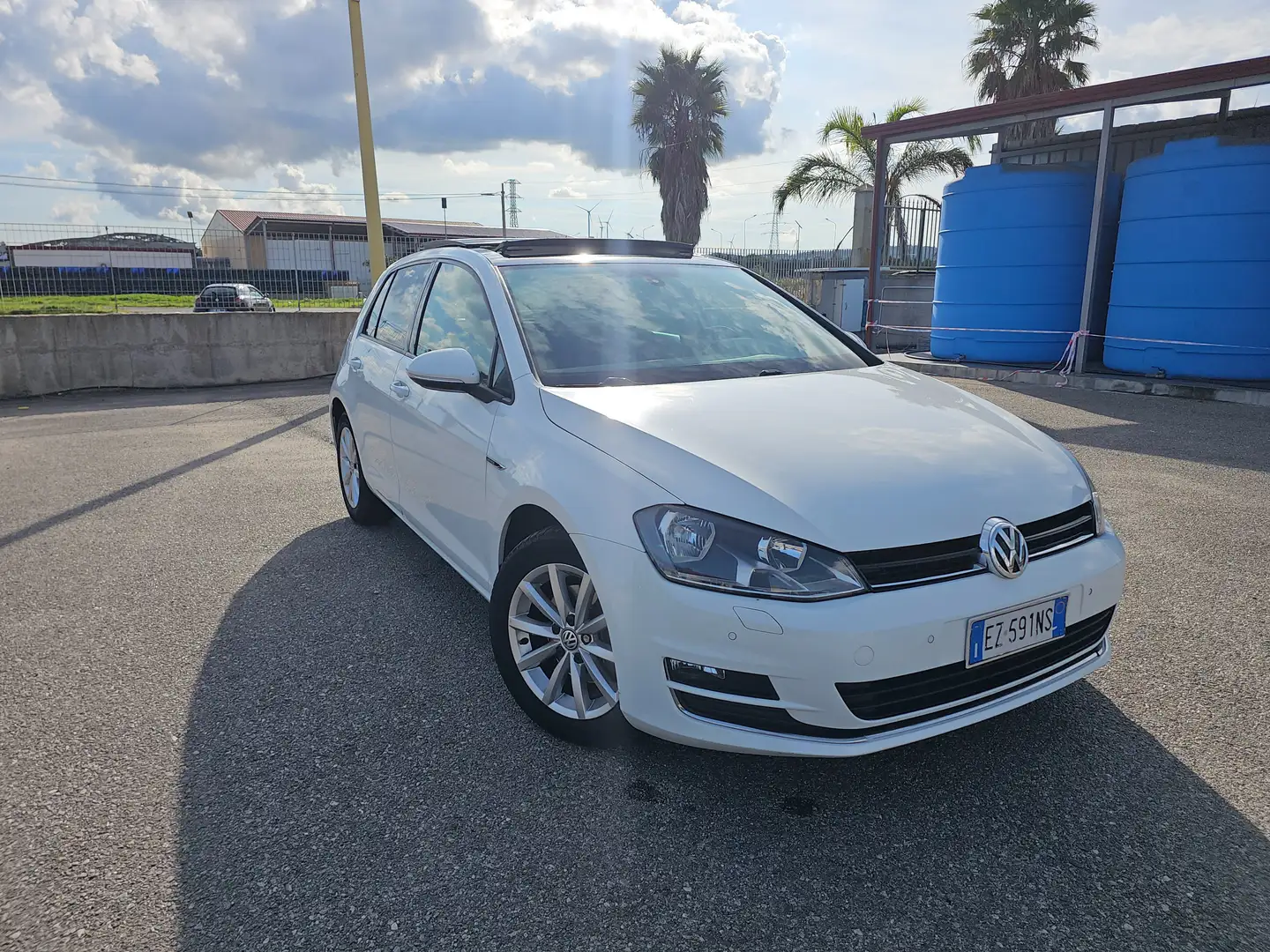 Volkswagen Golf Golf 5p 1.6 tdi Comfortline 110cv Bianco - 1