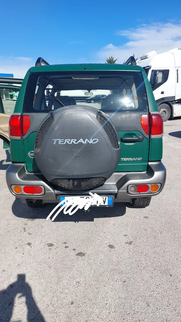 Nissan Terrano Super Terrano 5p 3.0 dd-ti commercial Groen - 2