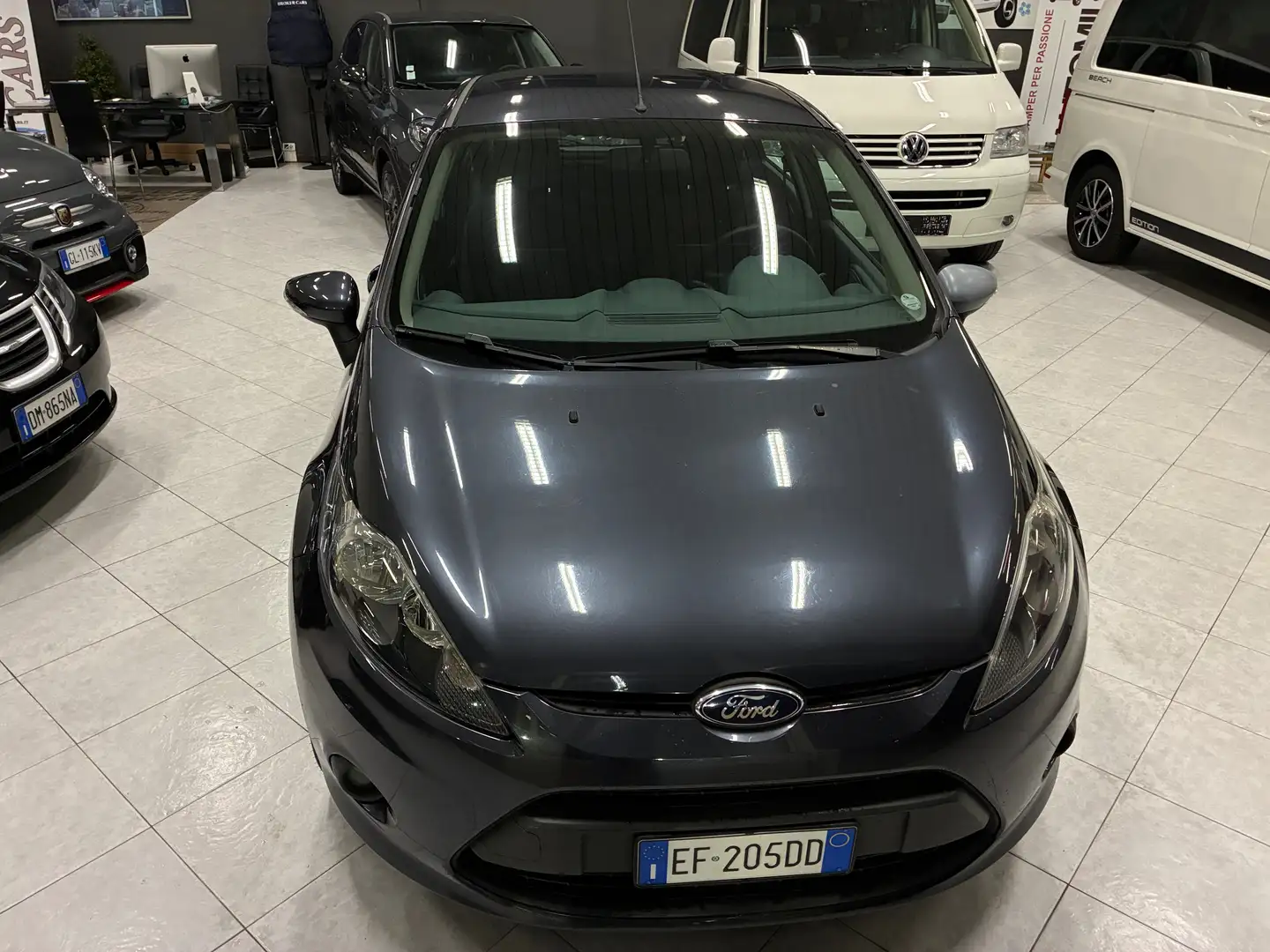 Ford Fiesta Fiesta 1.2 16v Titanium 82cv - 5 porte Grigio - 2