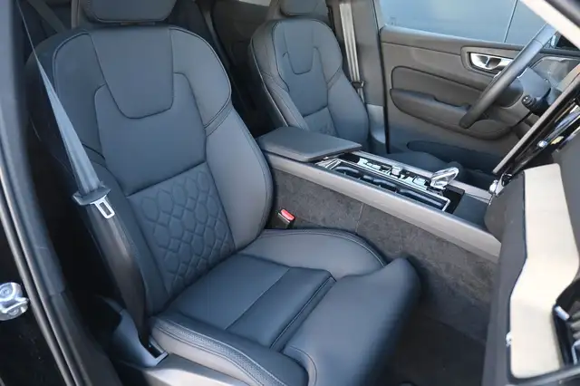 Volvo XC60 view 14
