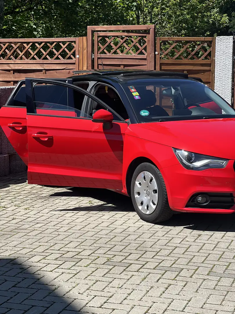Audi A1 1.6 TDI Sportback S tronic Ambition - 2