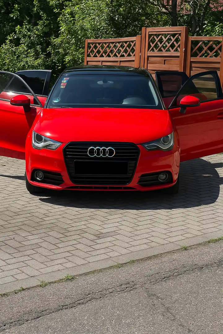 Audi A1 1.6 TDI Sportback S tronic Ambition - 1