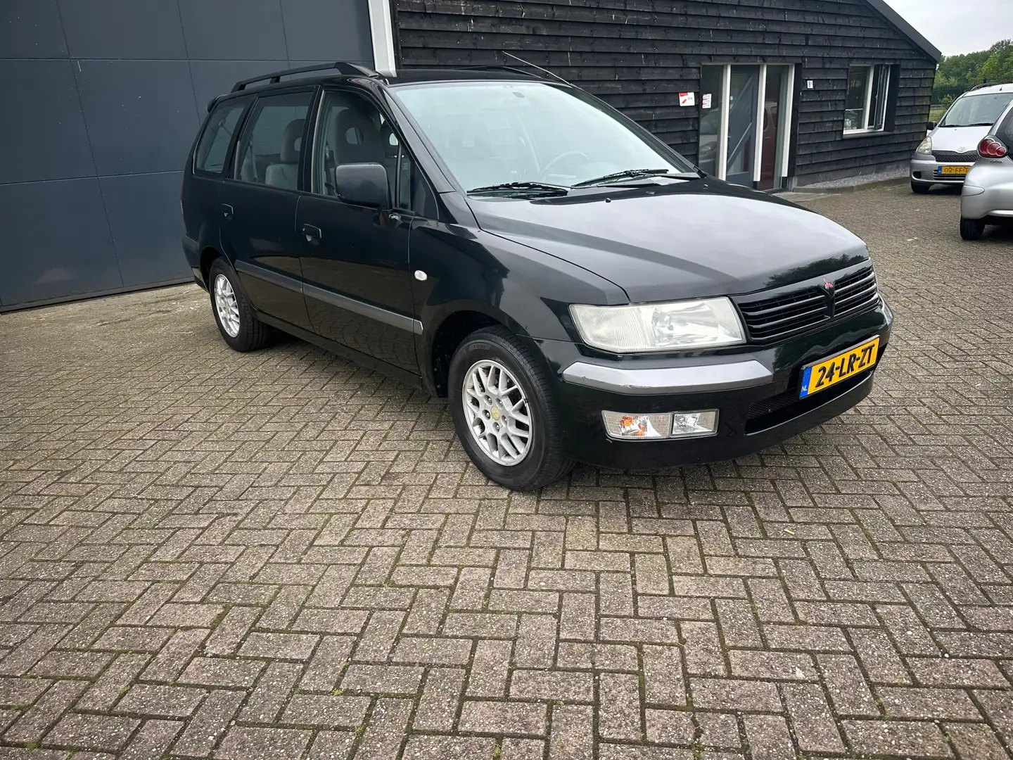 Mitsubishi Space Wagon 2.4 GDI Shogun 7p. Negro - 2