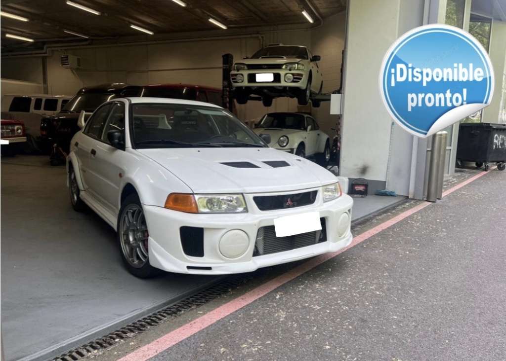 Mitsubishi Lancer Evolution V RS - foto 1